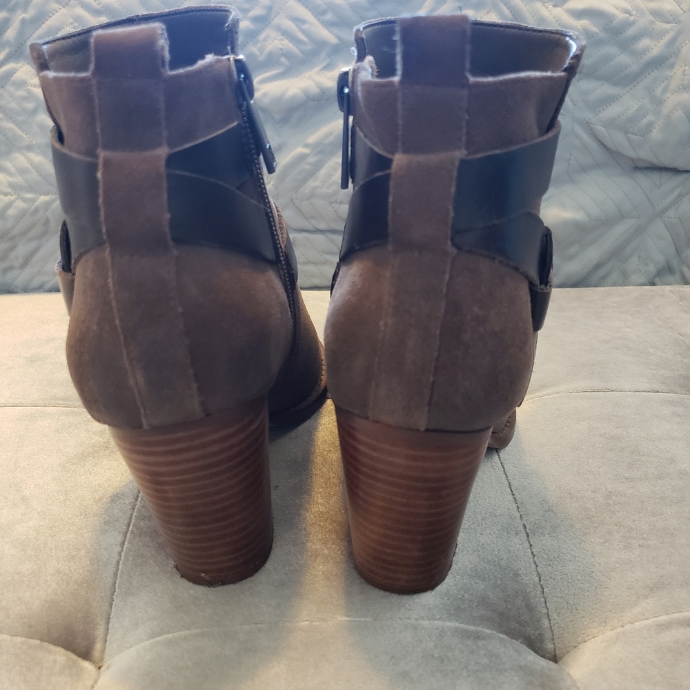 Ivanka Trump Booties - Picture 5 of 7